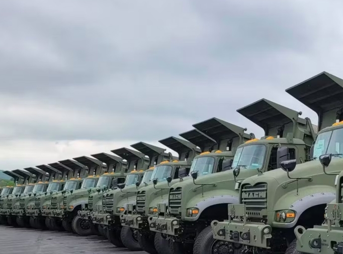 L’armée américaine commande des camions Mack
