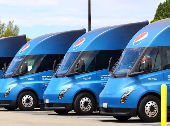 Tesla prévoit produire son poids lourd semi dès 2026