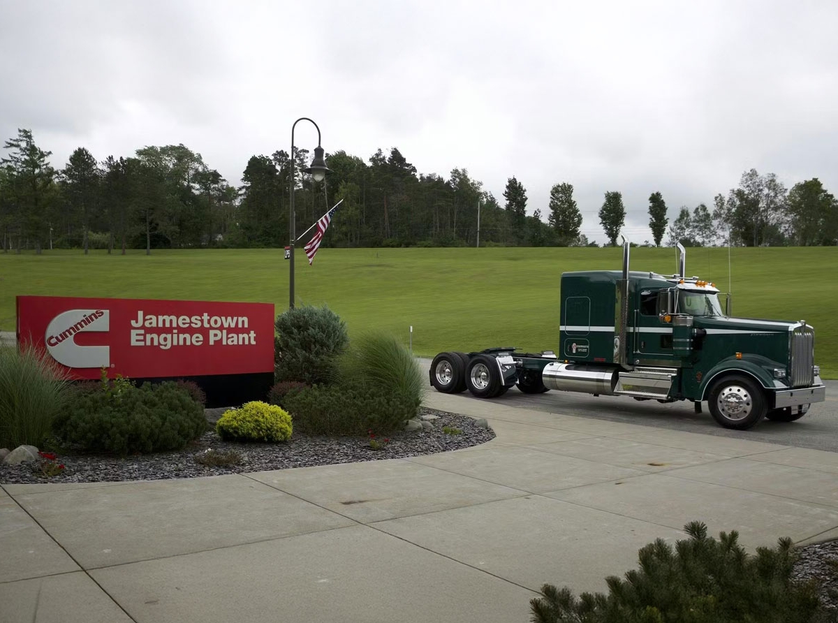kenworth-devoile-l-edition-legacy-de-son-w900