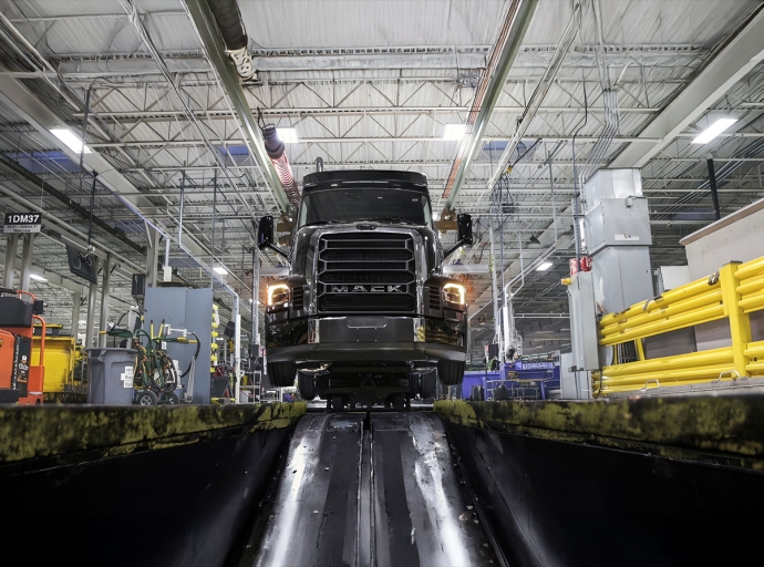 Mack Trucks lance la production du nouveau Pioneer™