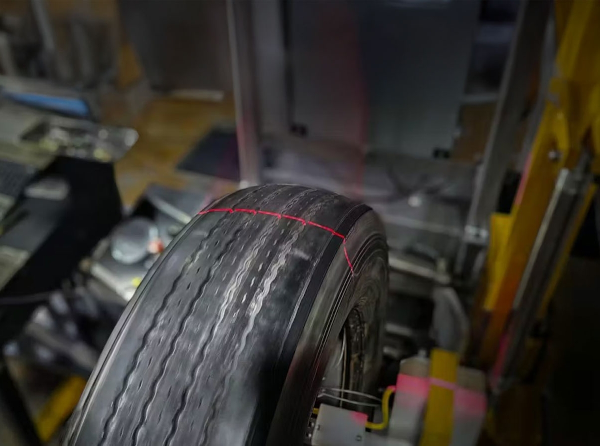 michelin-nous-fait-connaitre-sa-nouvelle-technologie-treadeye
