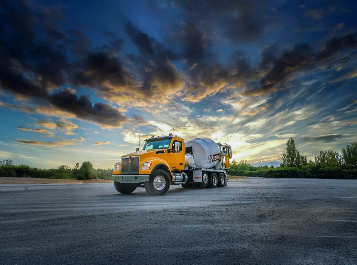 kenworth-annonce-des-boites-automatisees-sur-les-t880-et-w990