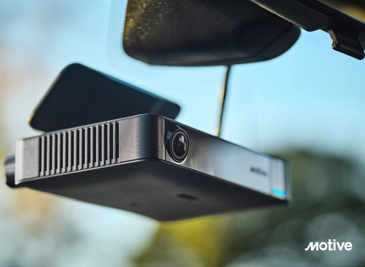 motive-lance-sa-nouvelle-ai-dashcam-plus