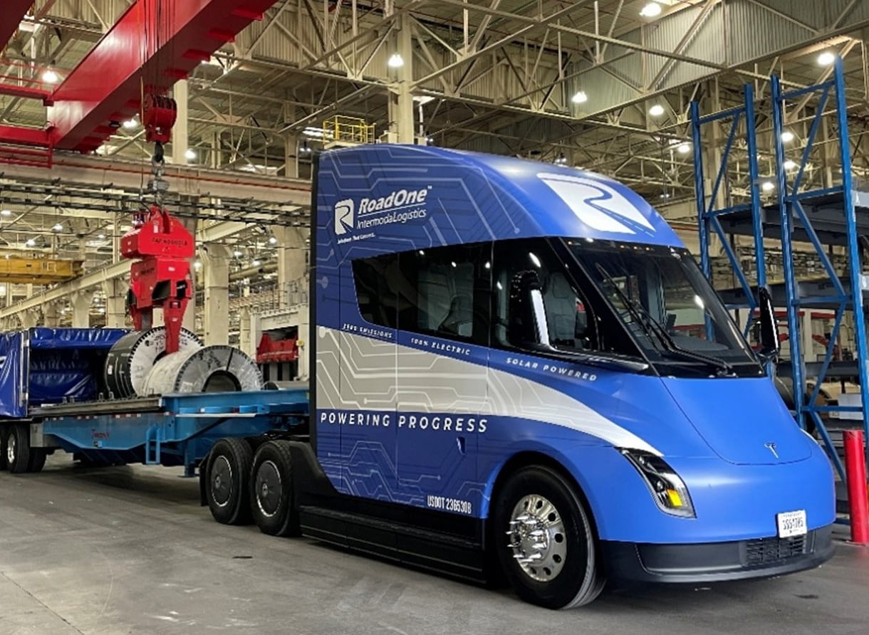 roadone-achete-des-camions-tesla