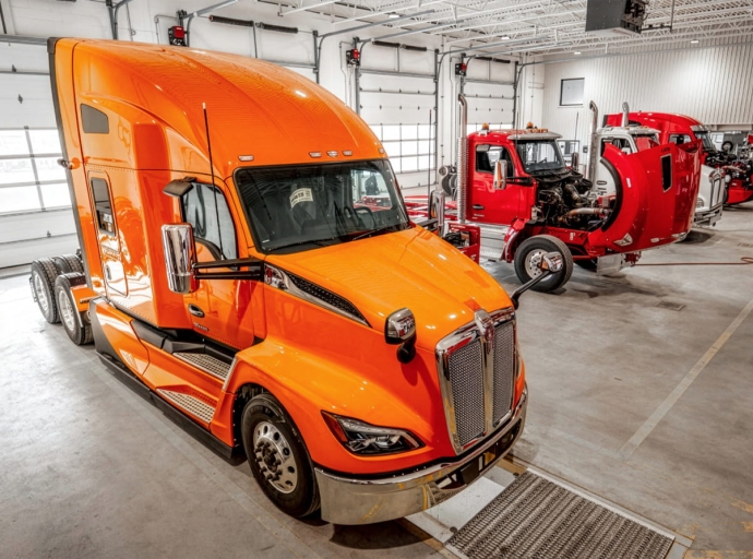 MASKA fait l'acquisition de Kenworth Montréal et PacLease Montréal
